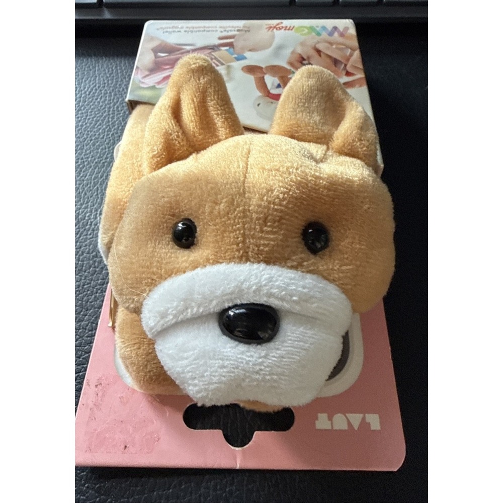 LAUT MAGMOJI PLUSH WALLET WITH MAGSAFE FOR IPHONE 16, 15, 14, 13, or 12 PUPPY